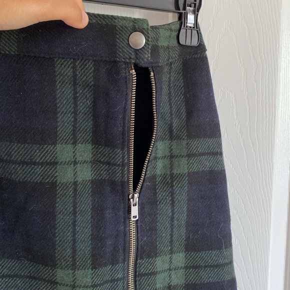 Abercrombie & Fitch Wool Blend Plaid Mini Skirt - Picture 2 of 8